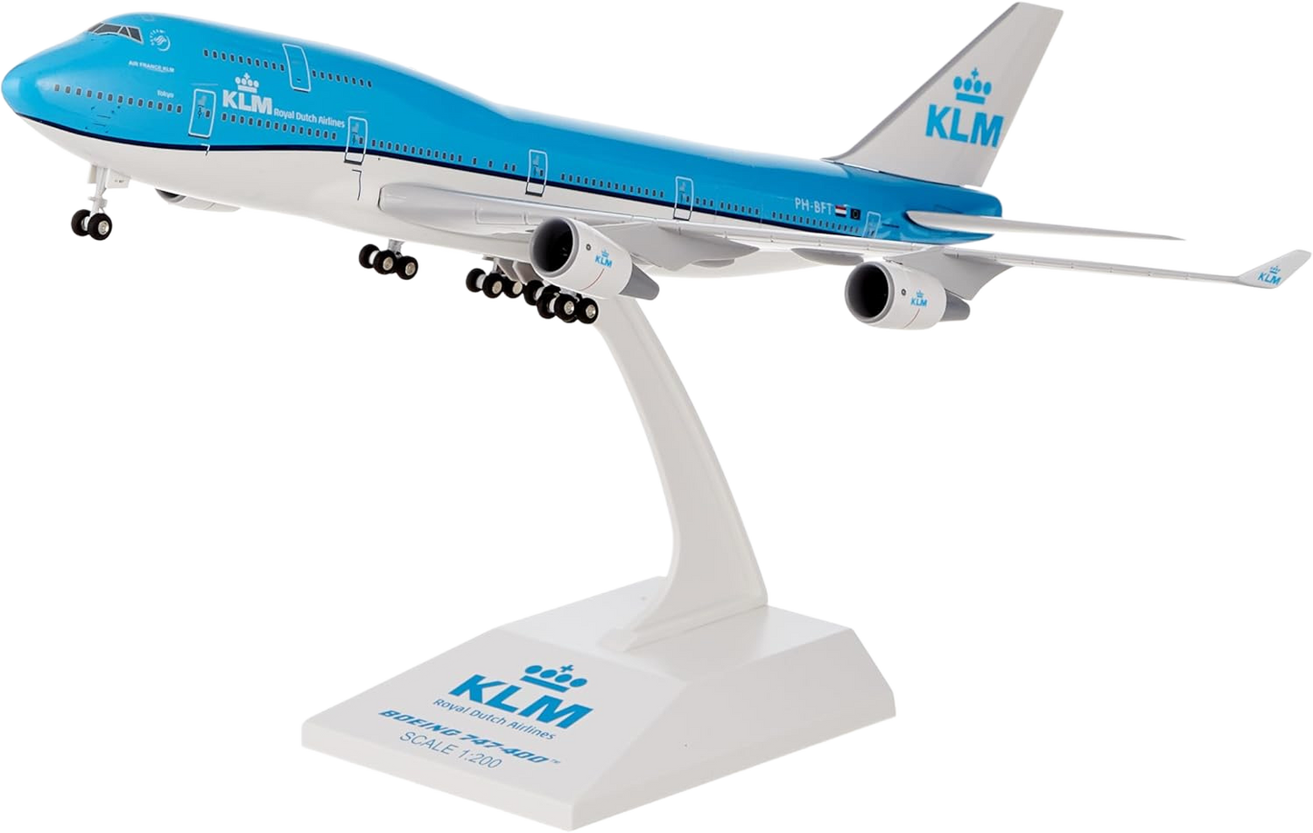 AVION A ESCALA B747